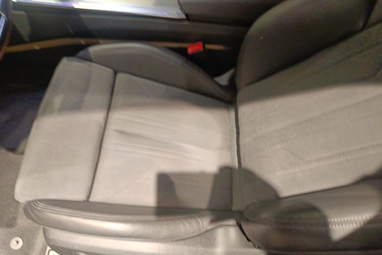 Audi A6 (Imported) 2023 #17 Audi A6 (Imported) 2023 car image #17