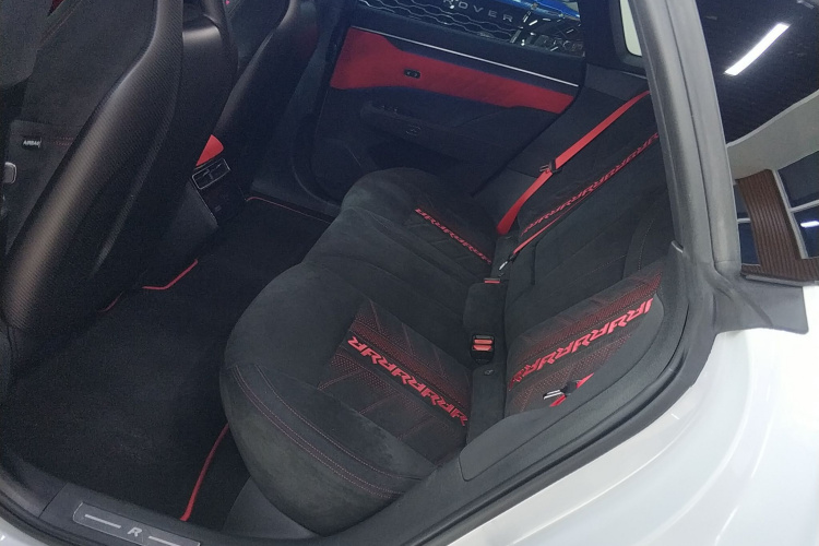 Zeekr 001 FR 2023 صورة سيارة #17