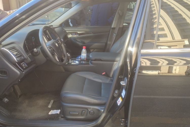 丰田 皇冠 2017 汽车图片 #17