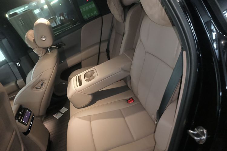 理想汽车 理想i6 2025 汽车图片 #17