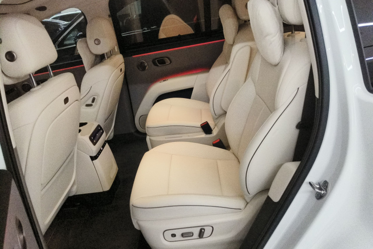 Li i8 2025 изображение автомобиля #17