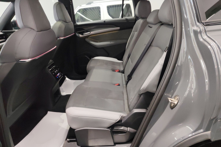 Audi Q6 2024 imagem de carro #17