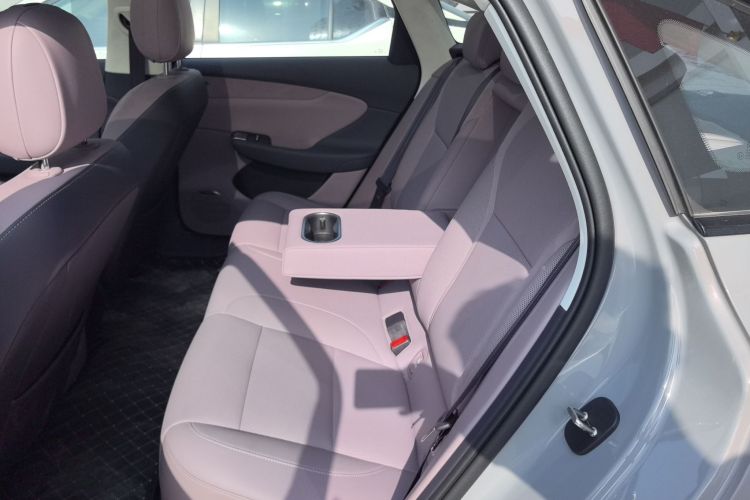 HongQi TianGong 05 2025 #17 HongQi TianGong 05 2025 car image #17