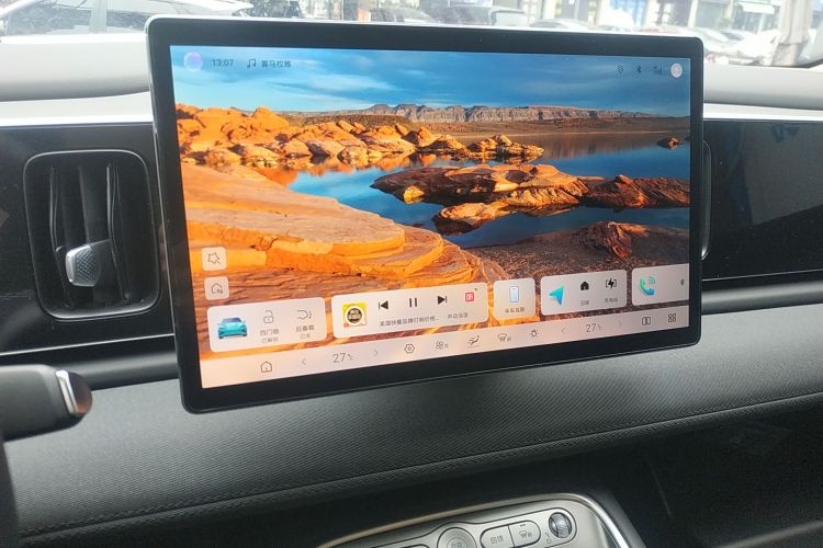 BYD Sea Lion 05 EV 2025 #17 BYD Sea Lion 05 EV 2025 car image #17