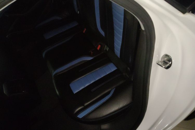 Audi A4 2017 car image #17