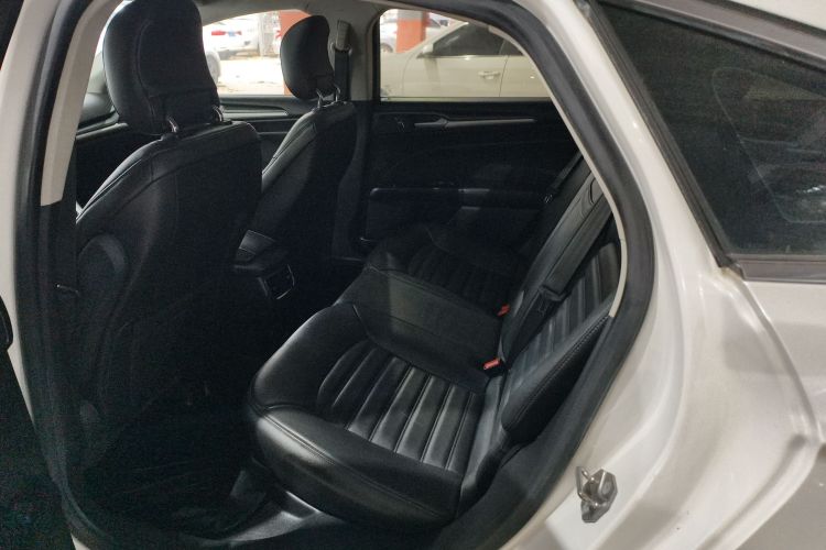 福特 蒙迪欧 2015 汽车图片 #17