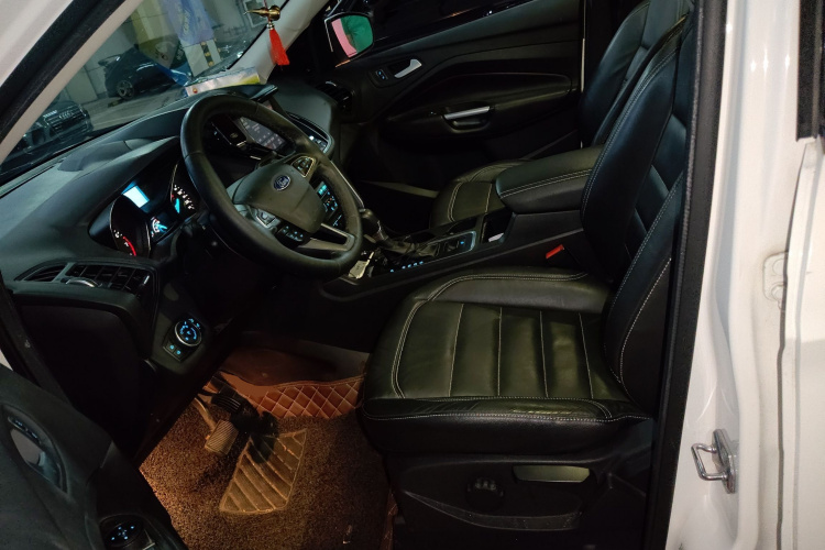 Ford Kuga 2017 car image #17