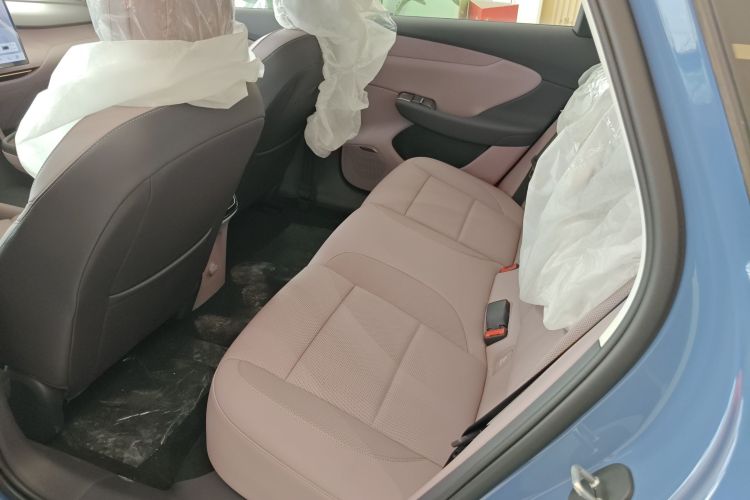 HongQi TianGong 05 2025 immagine di auto #17