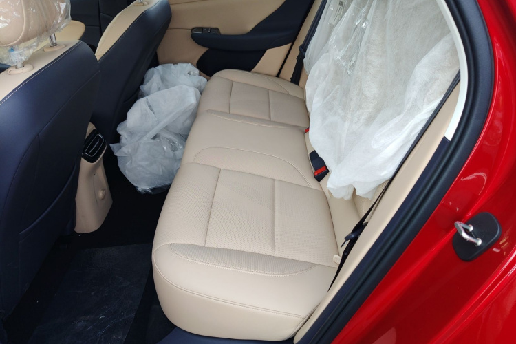 HongQi TianGong 05 2025 immagine di auto #17