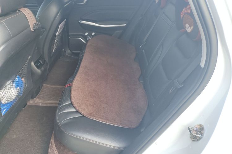 HongQi E-HS3 2020 car image #17