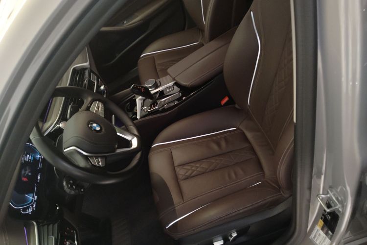 BMW M5 New Energy 2019 car image #17