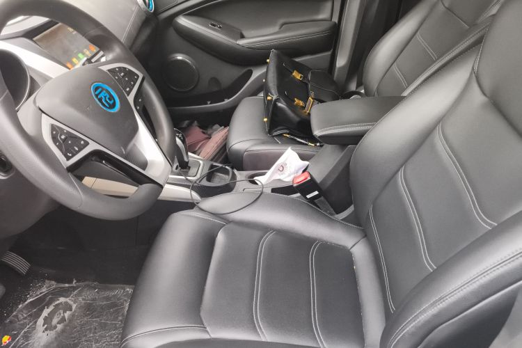 BYD Yuan New Energy 2019 immagine di auto #17