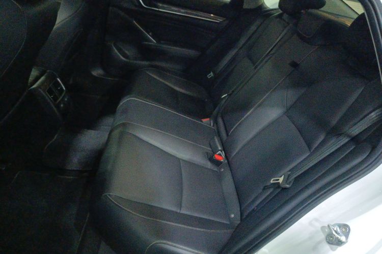 BYD F3R 2023 #17 BYD F3R 2023 car image #17