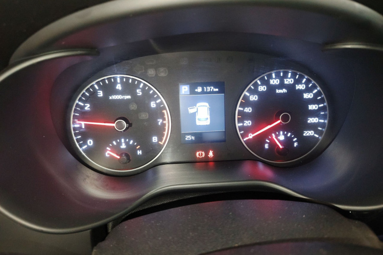 Kia Rio Cross 2018 صورة سيارة #17