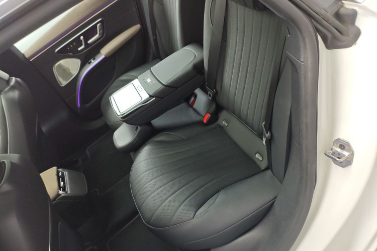 Mercedes-Benz EQS Class 2023 car image #17