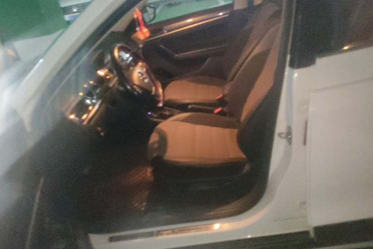 Volkswagen C-Trek 2017 immagine di auto #17