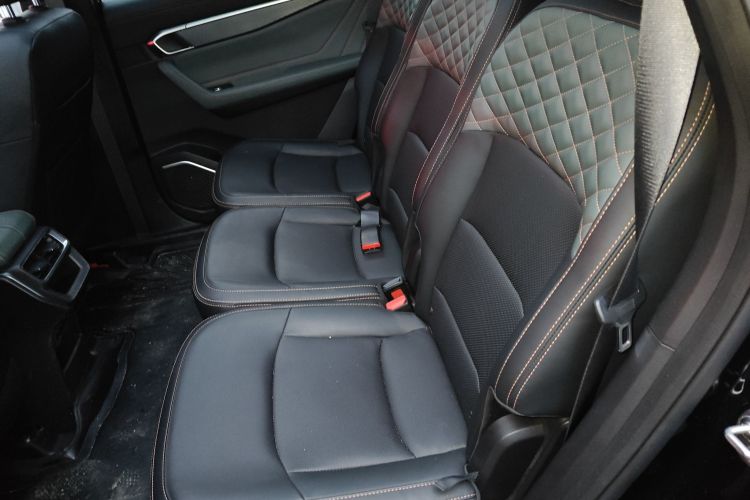 GEELY OkavangoR7 2023 car image #17