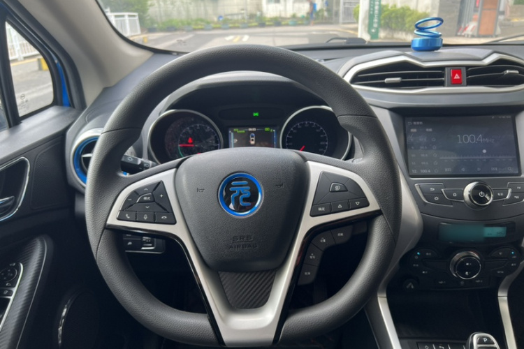 BYD Yuan New Energy 2019 immagine di auto #17