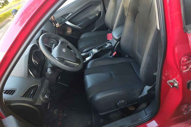 MG GT 2015 #17 MG GT 2015 car image #17