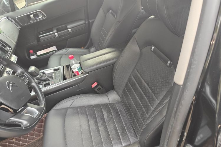 Citroen C6 2017 car image #17