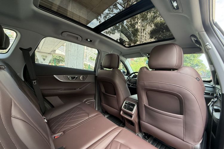 Chery Tiggo 8 Plus 2023 image de voiture #17