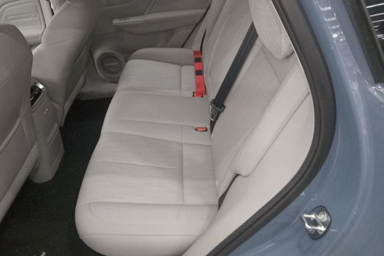 零跑汽车 零跑B10 2025 汽车图片 #17