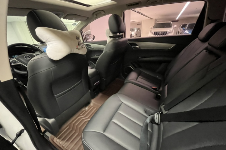 比亚迪 宋MAX新能源 2019 汽车图片 #17