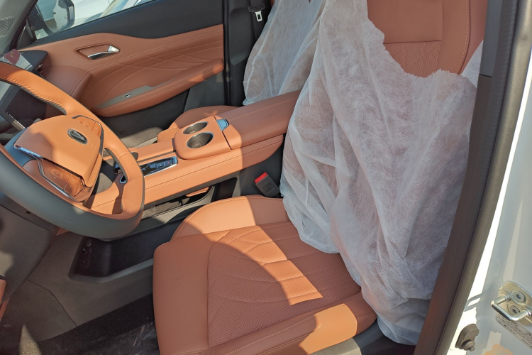 Changan UNI-Z 2025 car image #17