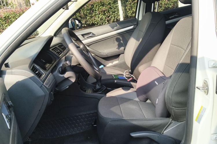 Volkswagen Gran Lavida 2017 car image #17