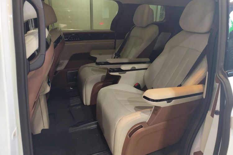 BYD Xia 2025 #17 BYD Xia 2025 car image #17