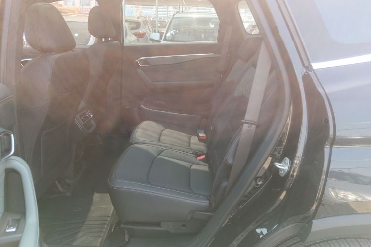 GEELY OkavangoR7 2025 car image #17