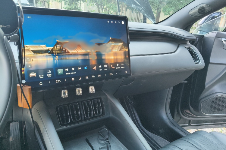 BYD SongL EV 2024 #17 BYD SongL EV 2024 car image #17