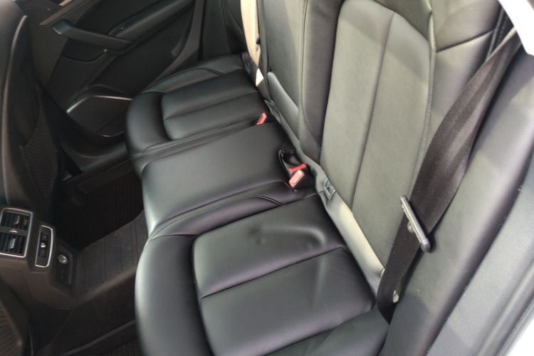 Audi Q5L 2019 #17 Audi Q5L 2019 car image #17