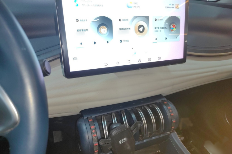 BYD Yuan 2022 #17 BYD Yuan 2022 immagine di auto #17