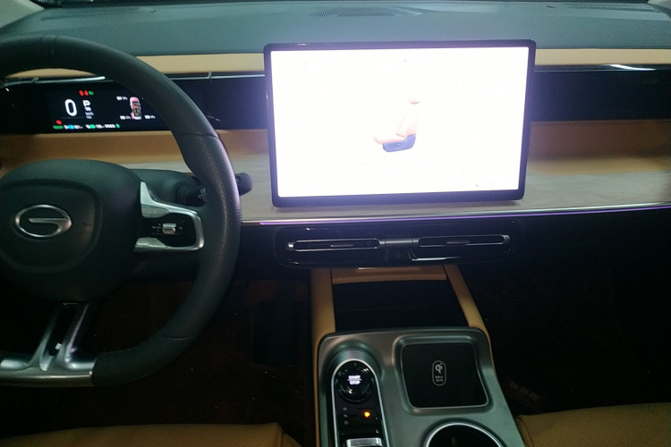 GAC Trumpchi E8 New Energy 2024 car image #17