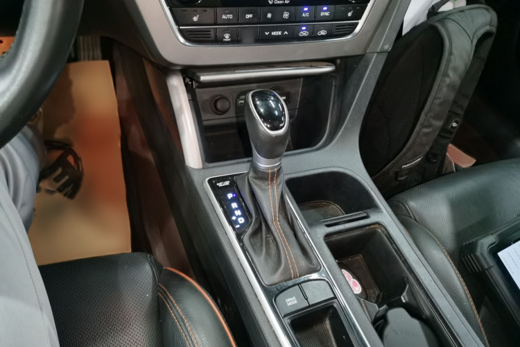 Hyundai Sonata 2016 car image #17