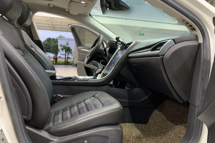 福特 蒙迪欧 2015 汽车图片 #17