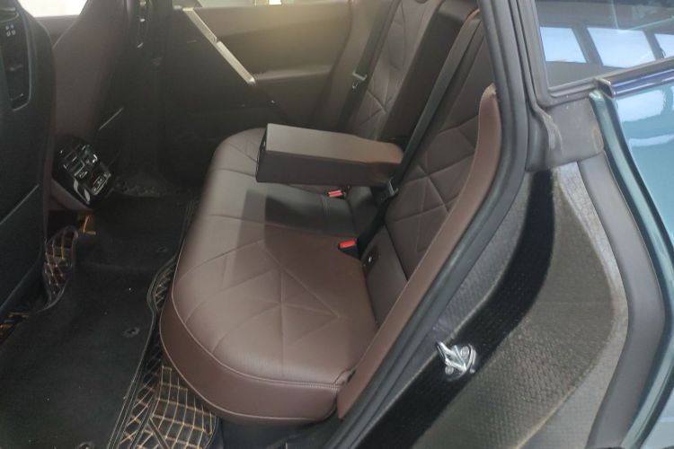 BMW iX 2023 immagine di auto #17