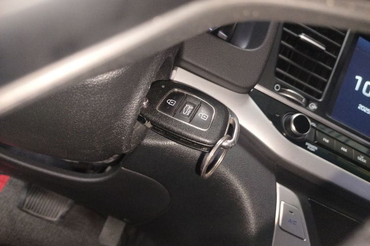 Hyundai Elantra AD 2018 car image #17