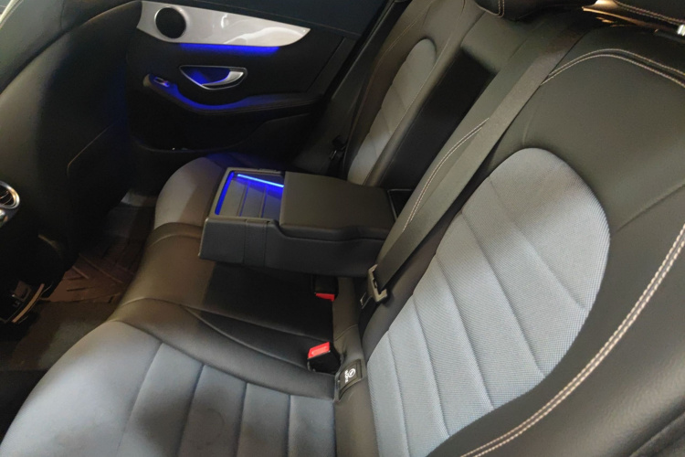 Mercedes-Benz EQC Class 2022 car image #17