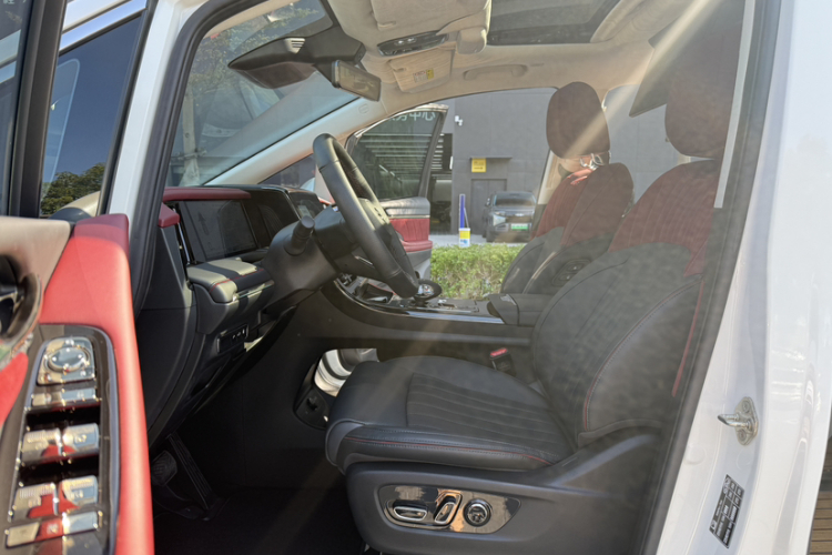 GAC Trumpchi E9 2023 #17 GAC Trumpchi E9 2023 image de voiture #17