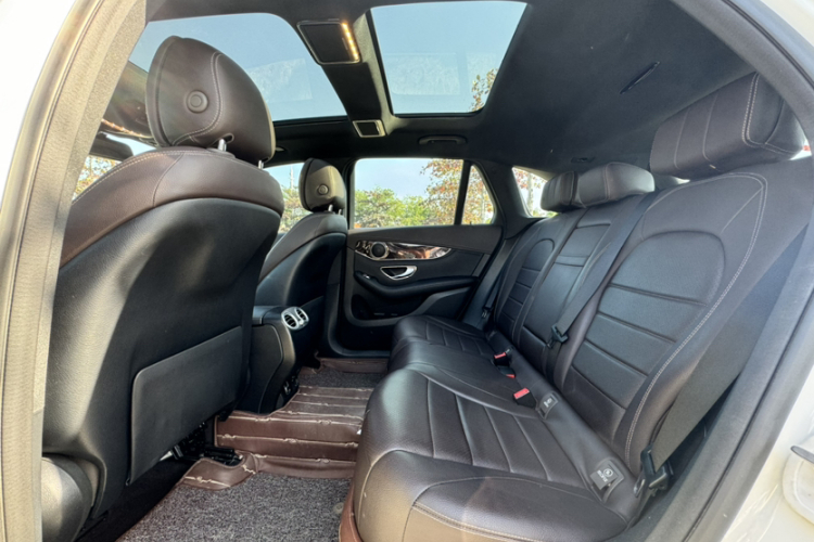 Mercedes-Benz GLC Class 2019 #17 Mercedes-Benz GLC Class 2019 car image #17