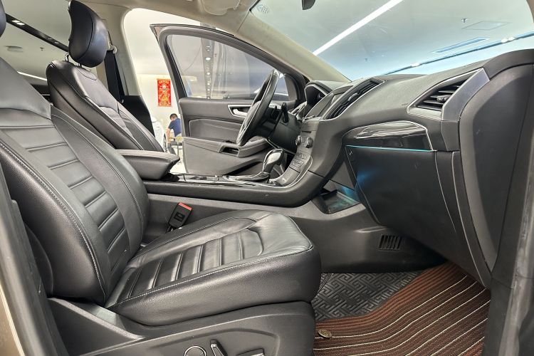 Ford Edge 2017 صورة سيارة #17