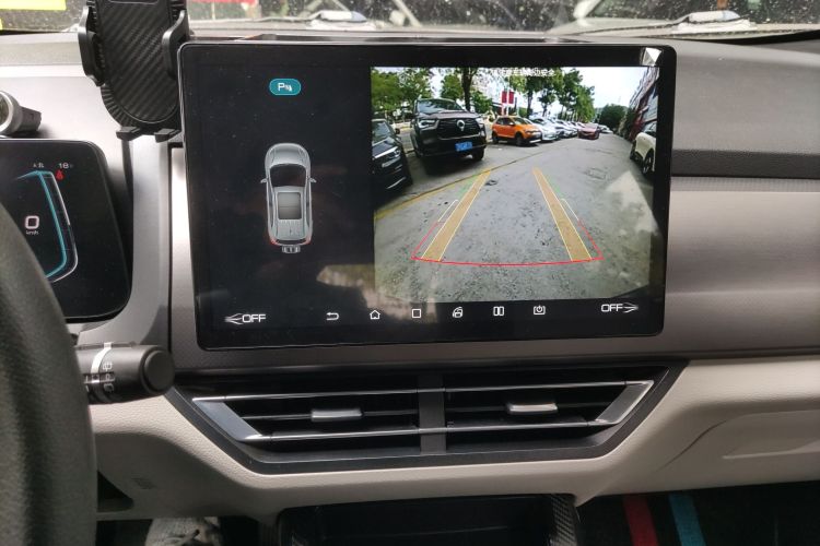 BYD Yuan Pro 2022 car image #17