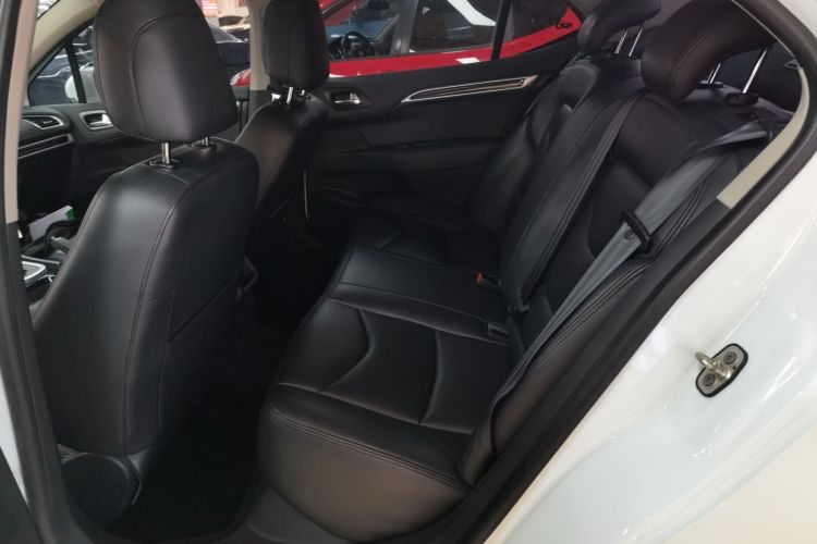 Citroen C4L 2016 صورة سيارة #17