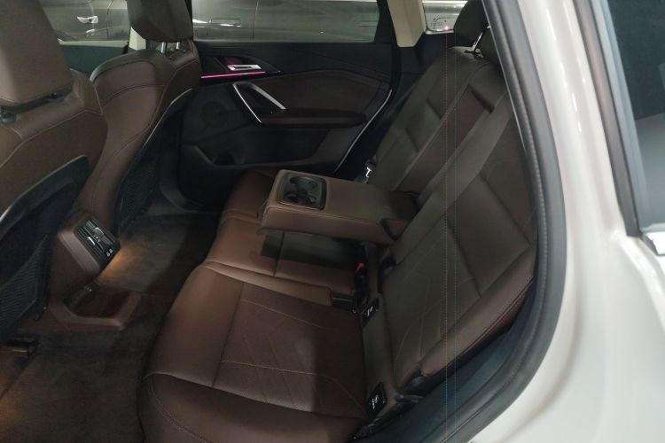 宝马 宝马iX1 2024 汽车图片 #17