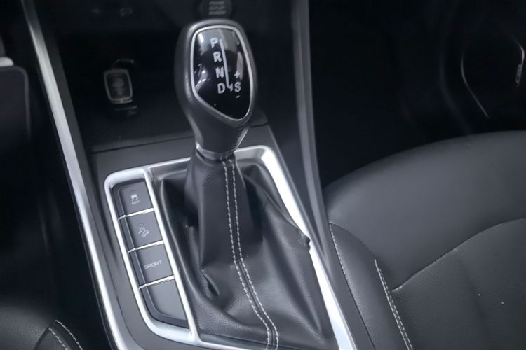 Vision X3 2019 car image #17