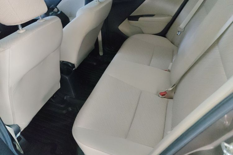 Honda Greiz 2018 car image #17