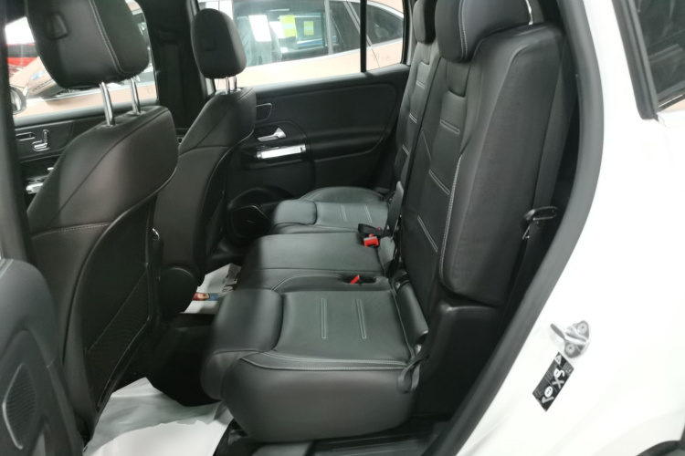 Mercedes-Benz EQB Class 2025 car image #17