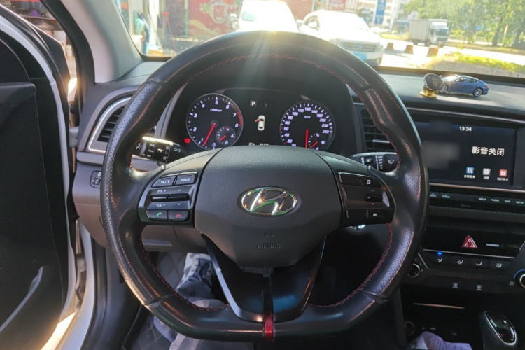 Hyundai Elantra AD 2018 car image #17